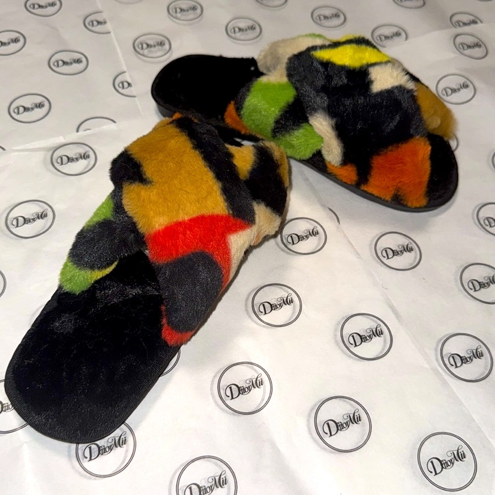 MULTICOLOR FUR SLIDES - Picture 5 of 8